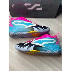 Brand you in the box puma Scoot 1 northern lights GS size 5